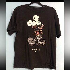 Disney & Neff Mickey Swag Tee Shirt Size L